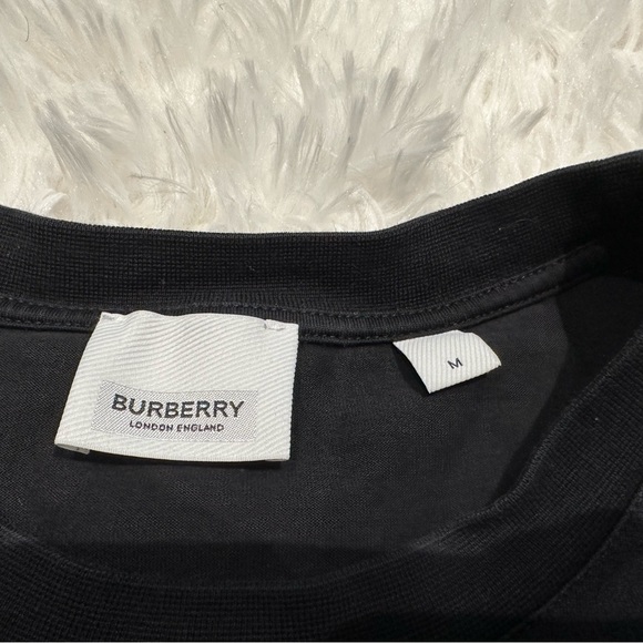 Burberry tshirt - Picture 3 of 4